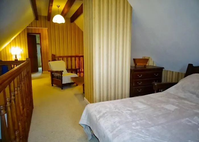 Maison A Louer * Besse-et-Saint-Anastaise